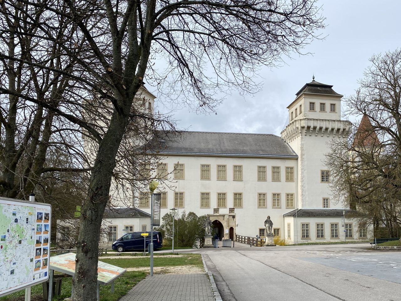 MAMUZ Schloss Asparn/Zaya, Außenansicht